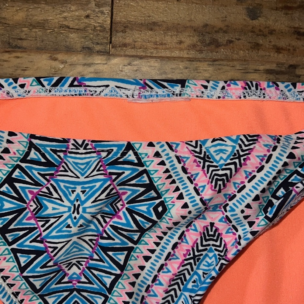 Geometric Bikini - Picture 4 of 4